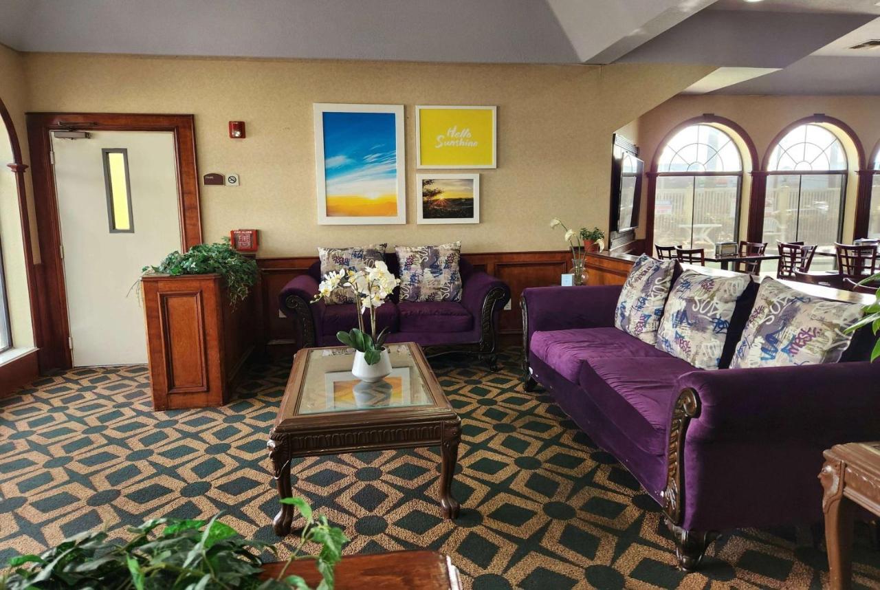 Days Inn & Suites By Wyndham Pasadena Extérieur photo